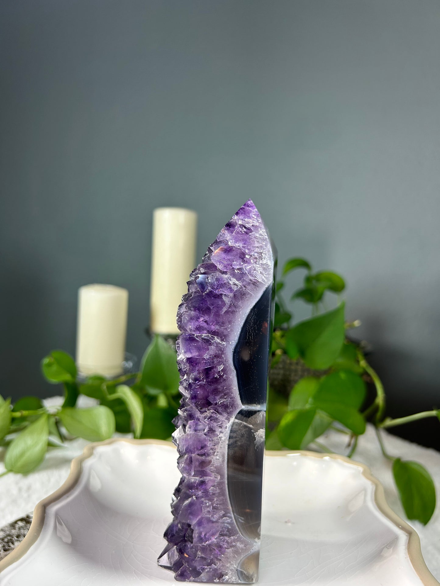 Large 100% natural purple amethyst x orca agate geode/raw cluster tower/point - 2.215 pounds (2.5in x 7.5in x 2in)