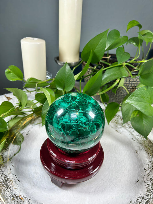 X-Large polished high quality 100% natural malachite sphere with gorgeous banding all around - 7 pounds (5.5 inches wide)